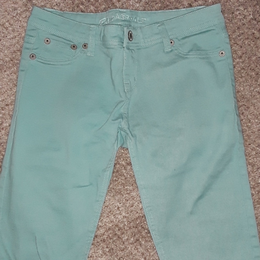 Blue jeans - Picture 2 of 3